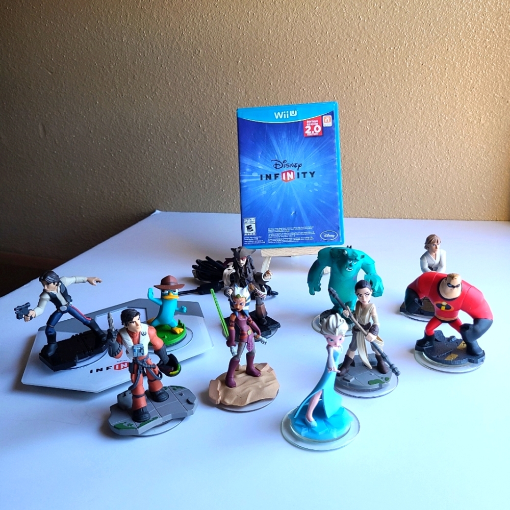 Nintendo wii U - infinity game - Base & 10 caracters